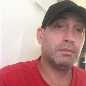 Meet your Posher, Tom